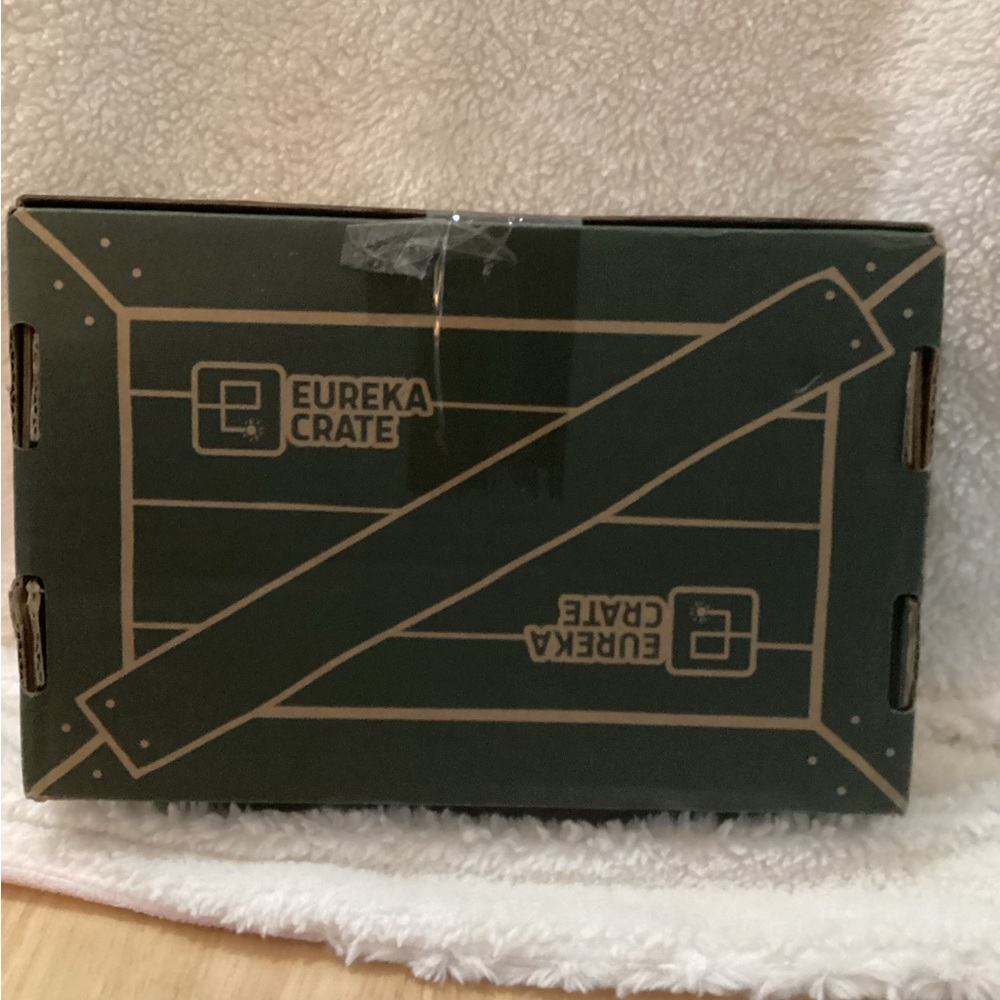 Eureka Crate Kit Build 2 In 1 Lantern - Picture 5 of 8